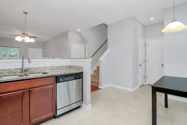 Building Photo - 11109 Pettus Ct