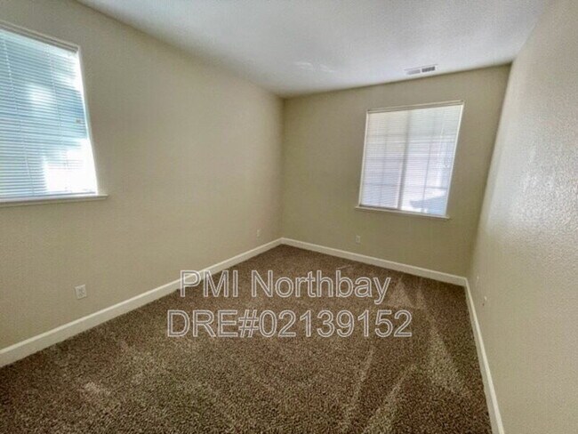 Building Photo - 6347 Newhaven Ln