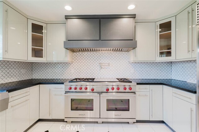 Building Photo - 7305 Verdugo Crestline Dr