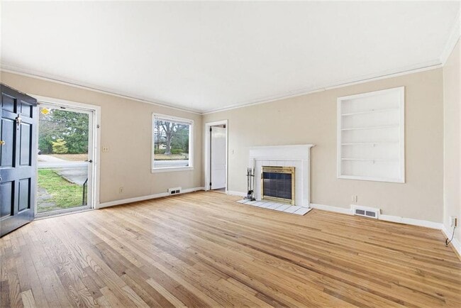 Building Photo - 1911 N Decatur Rd