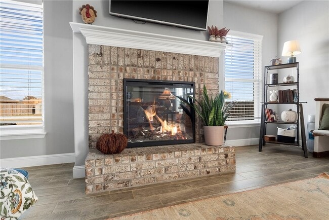 Building Photo - 102 Manfield Ave