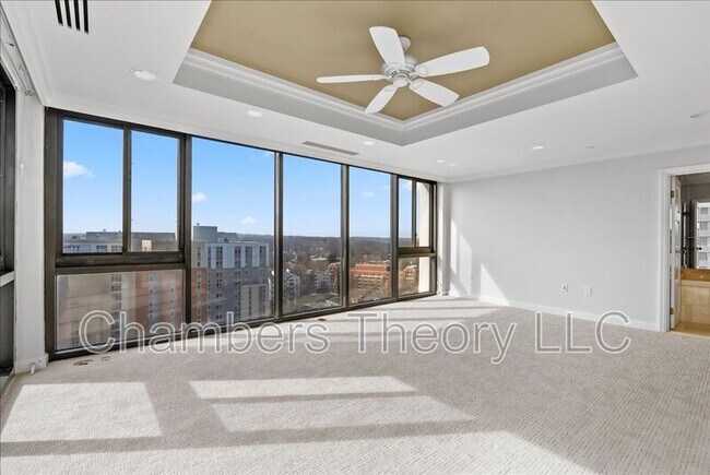 Building Photo - 1530 Key Blvd