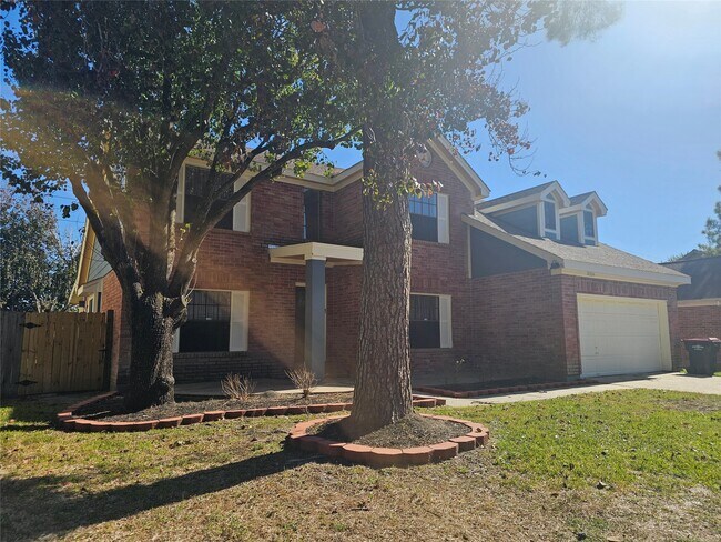 Building Photo - 12334 Misty Laurel Dr