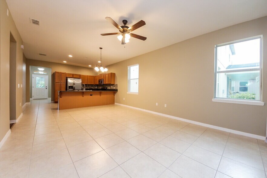 Building Photo - 7424 Azalea Cove Cir