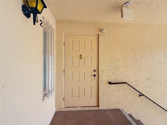 Building Photo - 826 Sky Pine Way