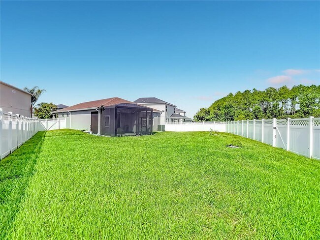 Building Photo - 7531 Ashcroft Dr