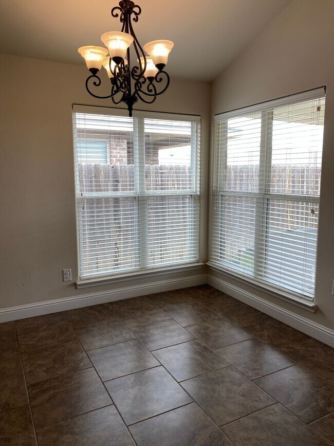 Building Photo - Home in North Park