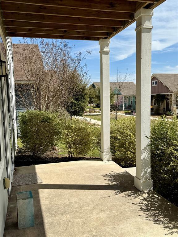 Building Photo - 1293 Nevarez