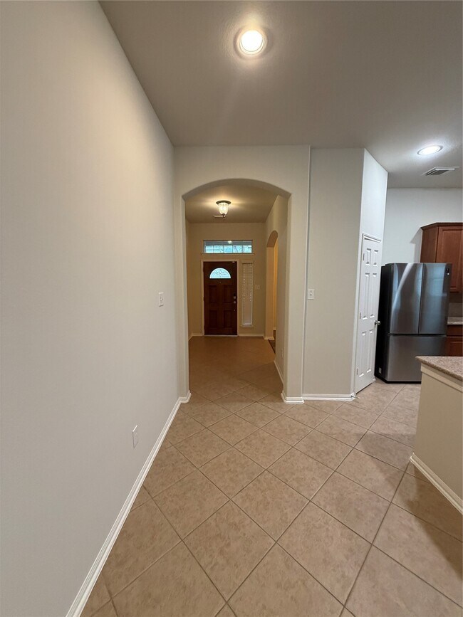 Building Photo - 31 W Spindle Tree Cir