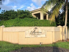 Building Photo - 2544 Centergate Dr