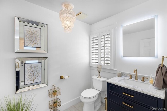 Building Photo - 691 Wallace St