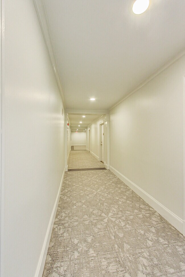 Building Photo - 1701 16th St NW