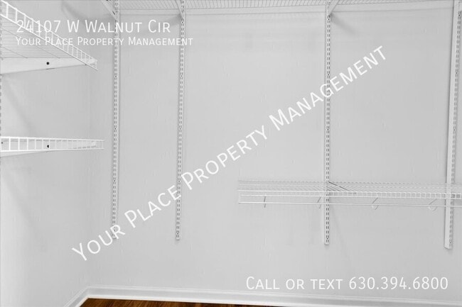 Building Photo - 24107 Walnut Cir