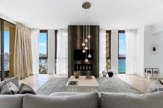 Building Photo - 17749 Collins Ave