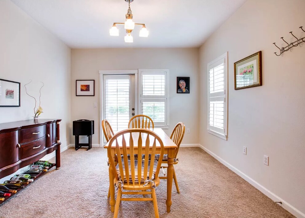Building Photo - 10829 NE Red Wing Way