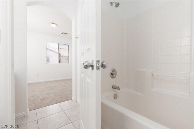Building Photo - 3829 Bayamon St