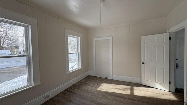 Building Photo - 3BR with Views of Presumpscot River | Newly Renovated | Heat Included | Bright + Quiet Location