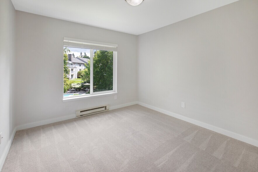 Building Photo - 12300 Harbour Pointe Blvd