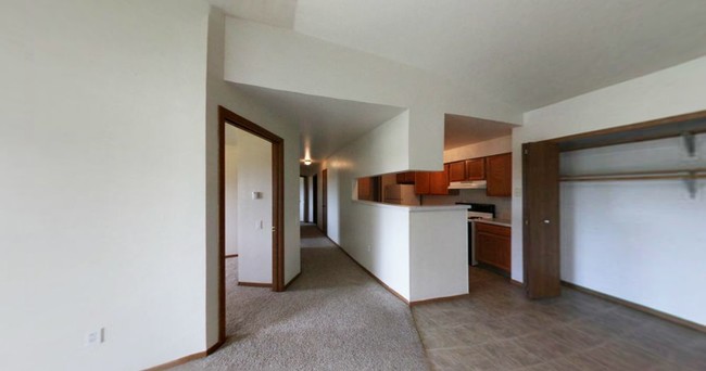 Kitchen & Hall - Chestnut Ridge Apartments