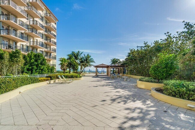 Building Photo - 3475 S Ocean Blvd