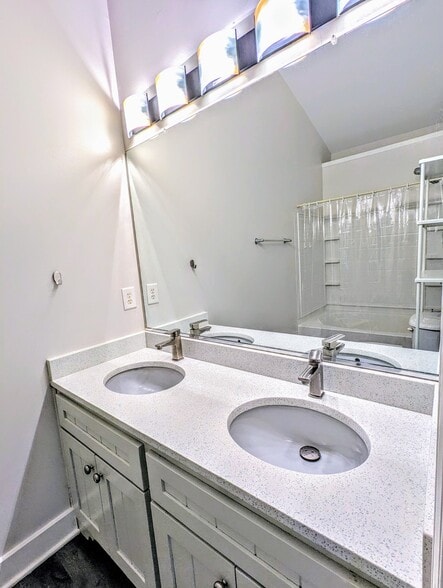Building Photo - 3369 Hidden Cove Cir NW