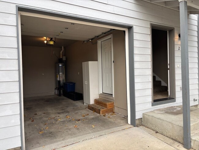 Building Photo - 1523 NE Frank McClean Ct