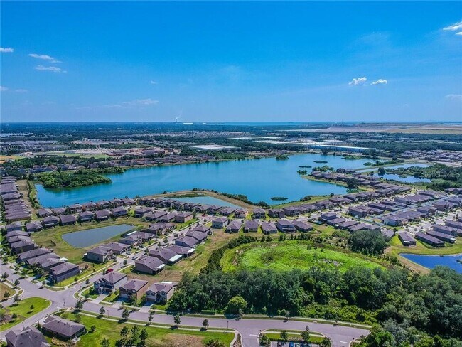 Building Photo - 5014 White Sanderling Ct