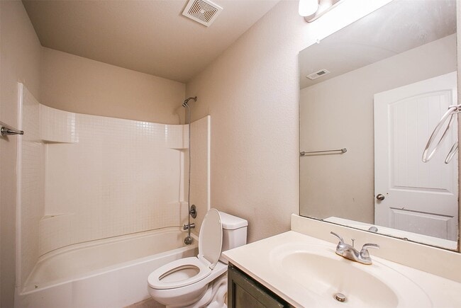 Building Photo - 2318 Northern Great White Ct