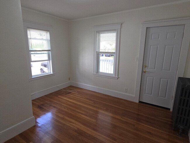 Building Photo - 32 Boutwell St