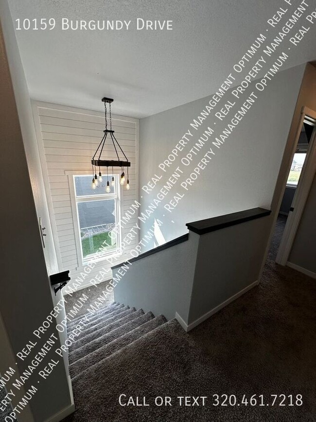 Building Photo - 10159 Burgundy Dr