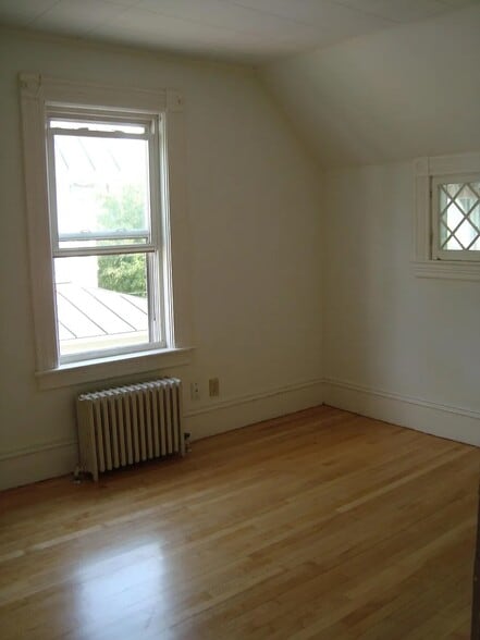 Building Photo - 101 N Willard St