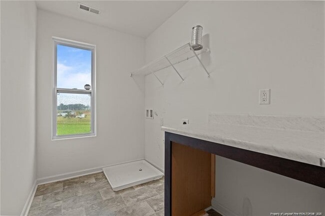 Building Photo - 40 Arlie Ln