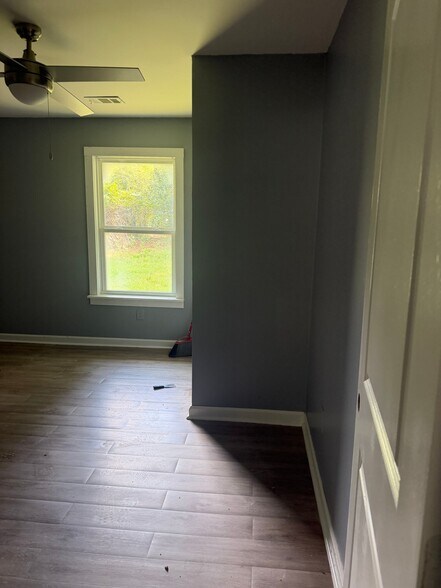 Building Photo - 90 W Independence Cir