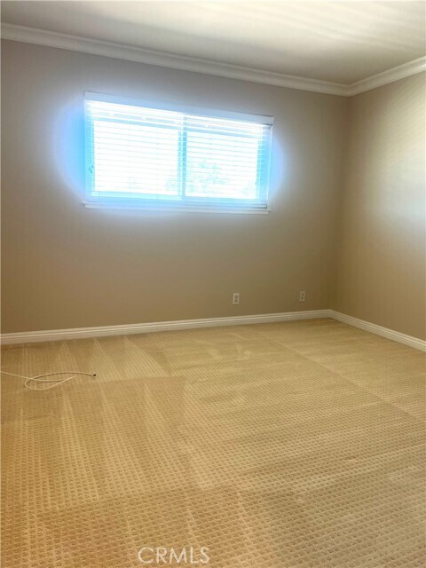 Building Photo - 5052 Hampton Ct