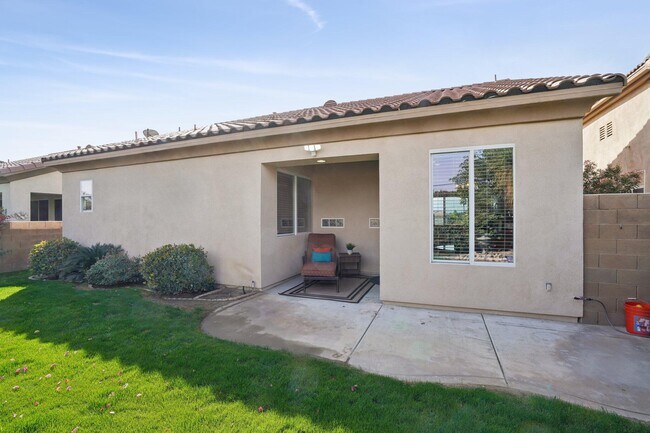 Building Photo - 80570 Hoylake Dr