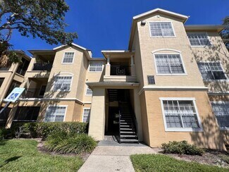 Building Photo - Spacious 1/1 condo!