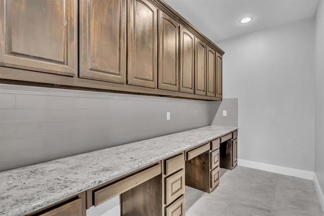 Building Photo - 1241 Wiltshire Dr