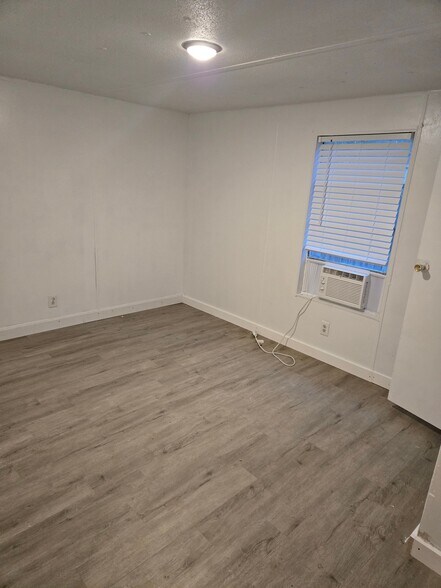 Building Photo - 2800 Co Rd 13A