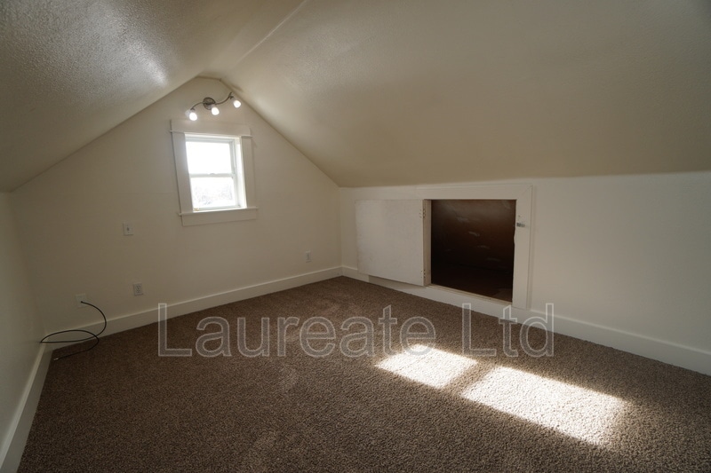 Building Photo - 2442 Benton St