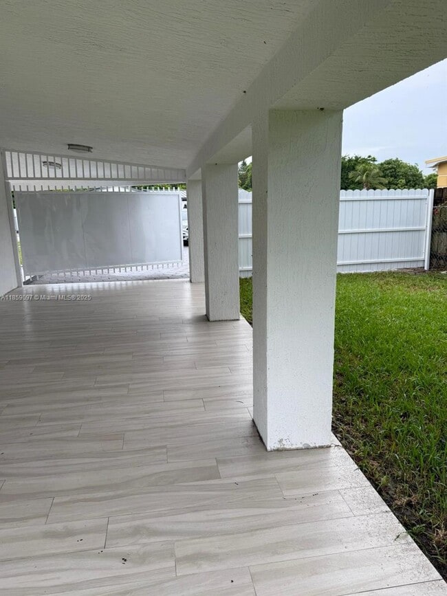 Building Photo - 12550 NW 23rd Ave