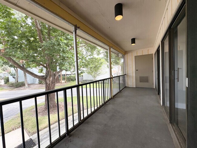 Building Photo - 210 Moree Loop
