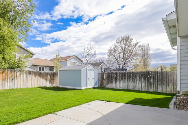 Building Photo - 5564 Lopalena Cir