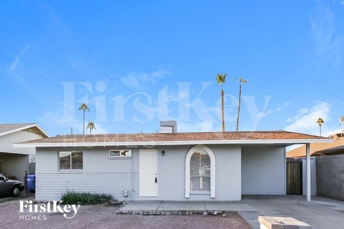 Primary Photo - 4747 E Saint Catherine Ave