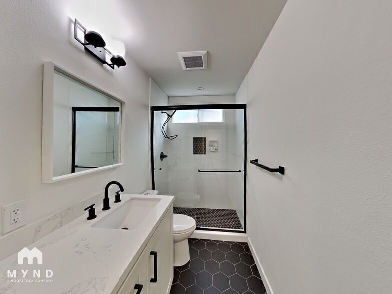 Building Photo - 13155 Portofino Dr