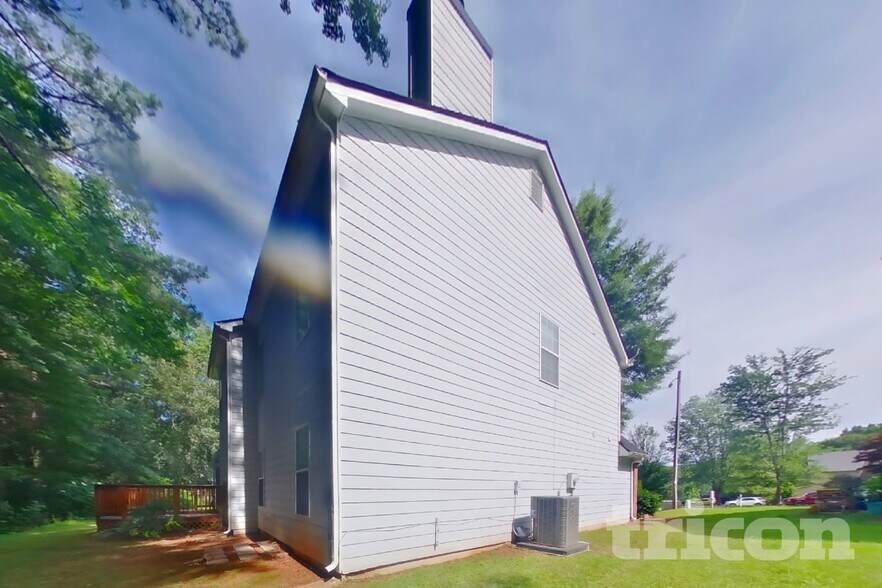 Building Photo - 1101 Tuscany Cir SW