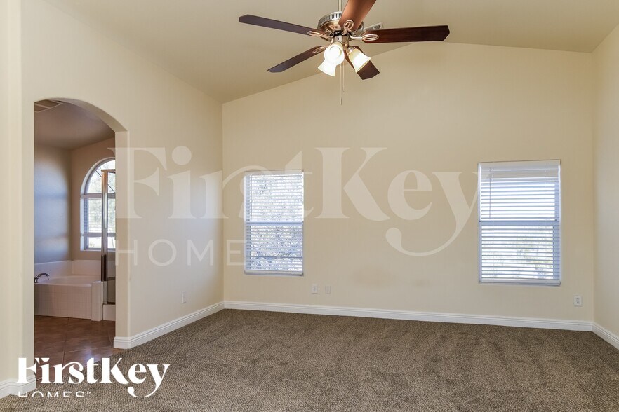 Building Photo - 1680 Dark Wolf Ave