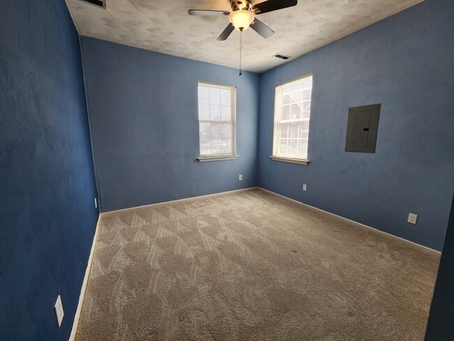 Building Photo - 1204 Loose Strife Pl
