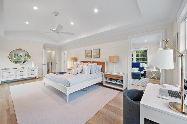 Building Photo - 360 Seaspray Ave