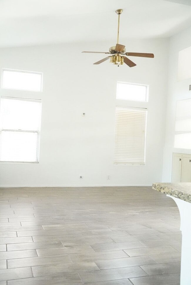 Building Photo - 1231 N Firehouse Ct