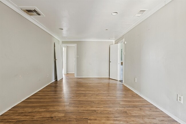 Building Photo - 111 Lazy Trail